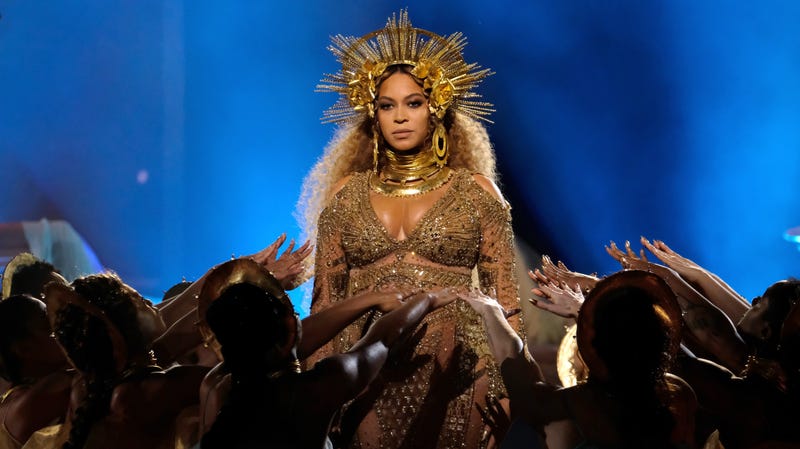 Illustration for article titled But Will It Make Me Look Like Beyoncé? Bey’s Makeup Artist Sir John Collabs on Lion King-Themed Beauty