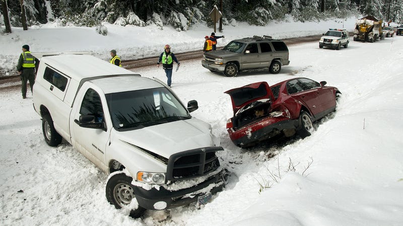 Illustration for article titled The Ten Worst Things You Can Do While Driving In Winter
