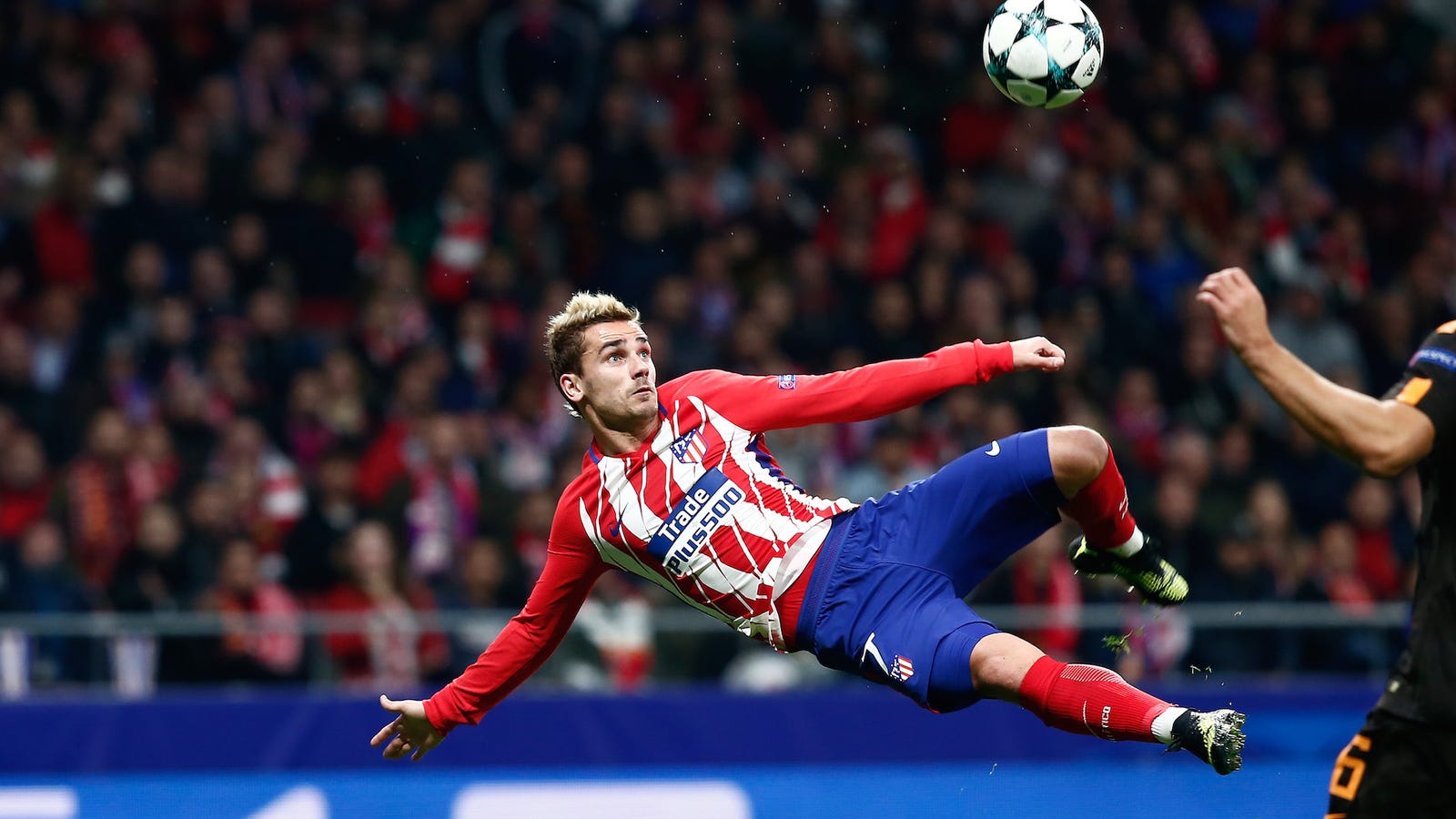 Antoine Griezmann Smacked In A Very Pretty Bicycle Kick Golazo
