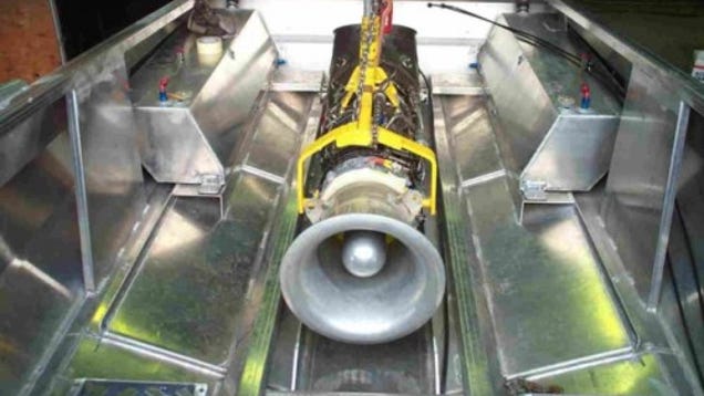 Modder Nuts Put Actual Jet Engine into Jet Boat