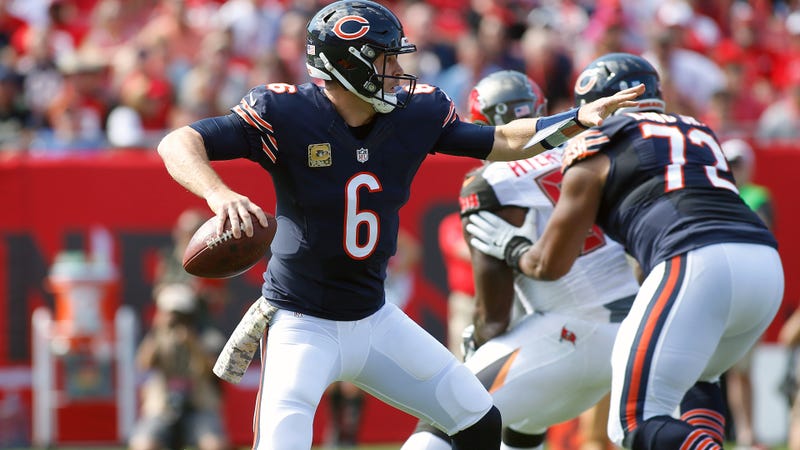Illustration for article titled Jay Cutler Ends First Half With Hail Mary