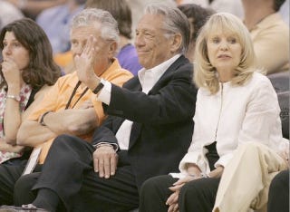 Illustration for article titled Donald Sterling Has Seized The "Guy Who Hates Cancer Patients" Label
