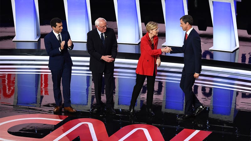 Illustration for article titled How 2020 Presidential Candidates Can Raise Their Polling Numbers