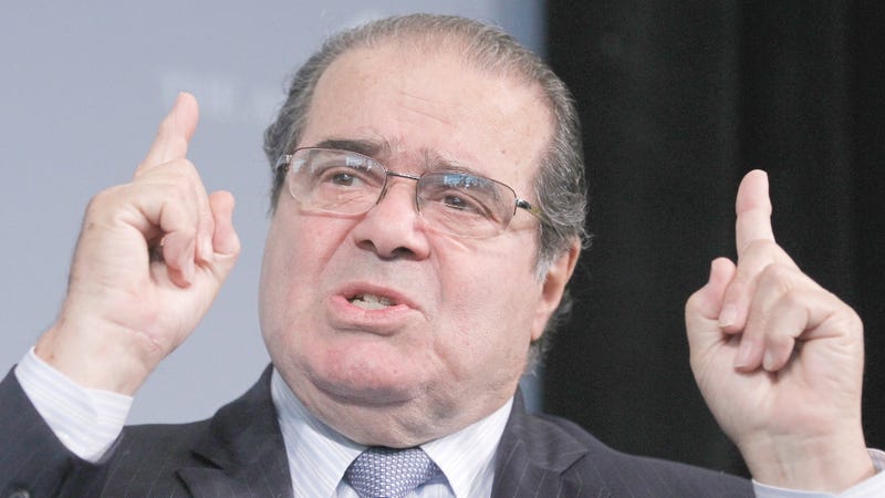 Illustration for article titled Resident SCOTUS Troll Antonin Scalia Parallels Between Homosexuality and Murder