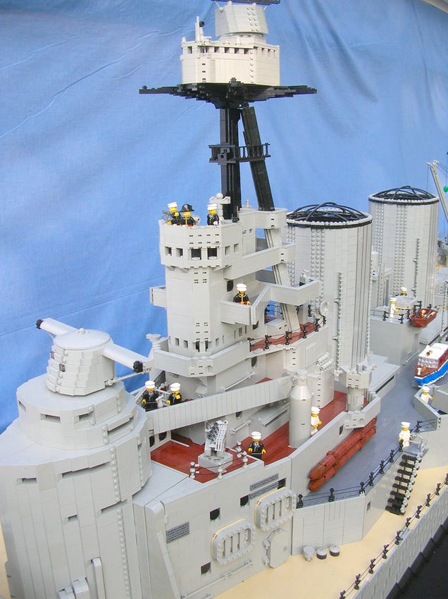 20-Foot-Long Lego Battlecruiser Can Probably Sink Oil Tankers