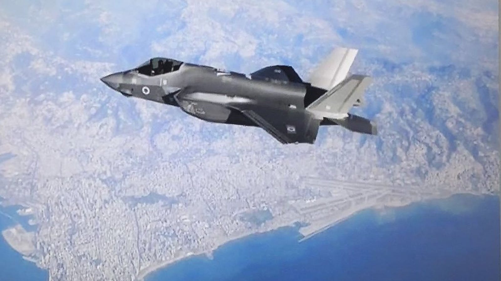 Heres An Israeli F 35 Just Hanging Out Over Lebanon No Big Deal