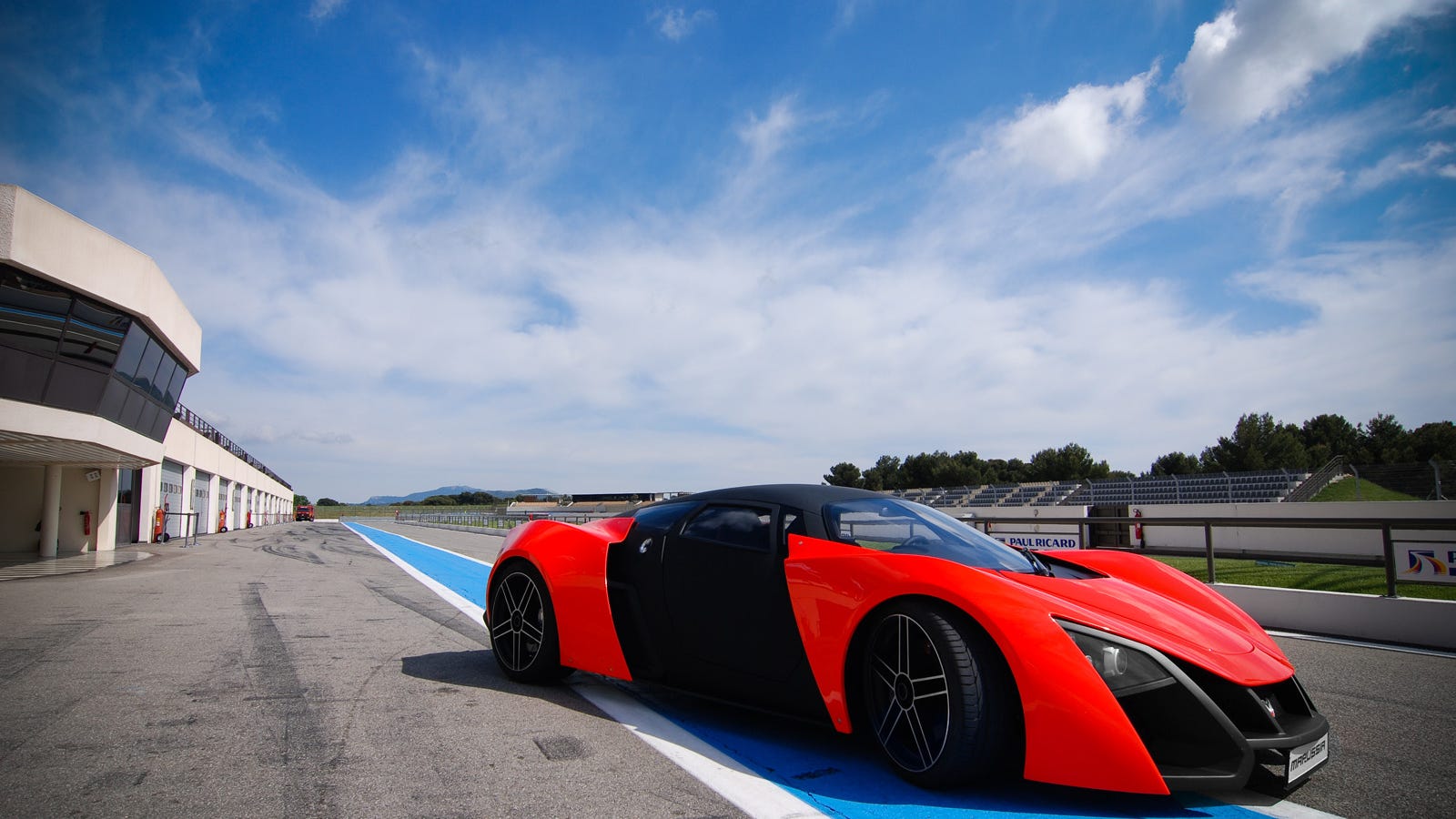 The Marussia Actually Looks Pretty Badass On A Track