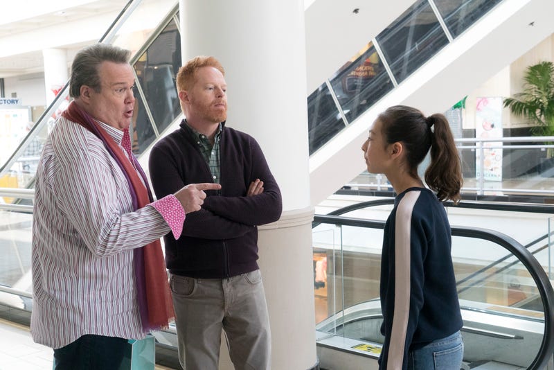 Illustration for article titled Modern Family's modest streak of solid episodes comes to an end