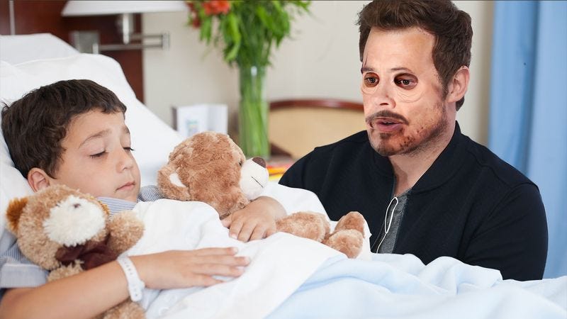 Illustration for article titled Heartwarming: Chris Pratt Surprised This Terminally Ill ‘Iron Man’ Fan By Visiting Him Wearing Robert Downey Jr.’s Skin
