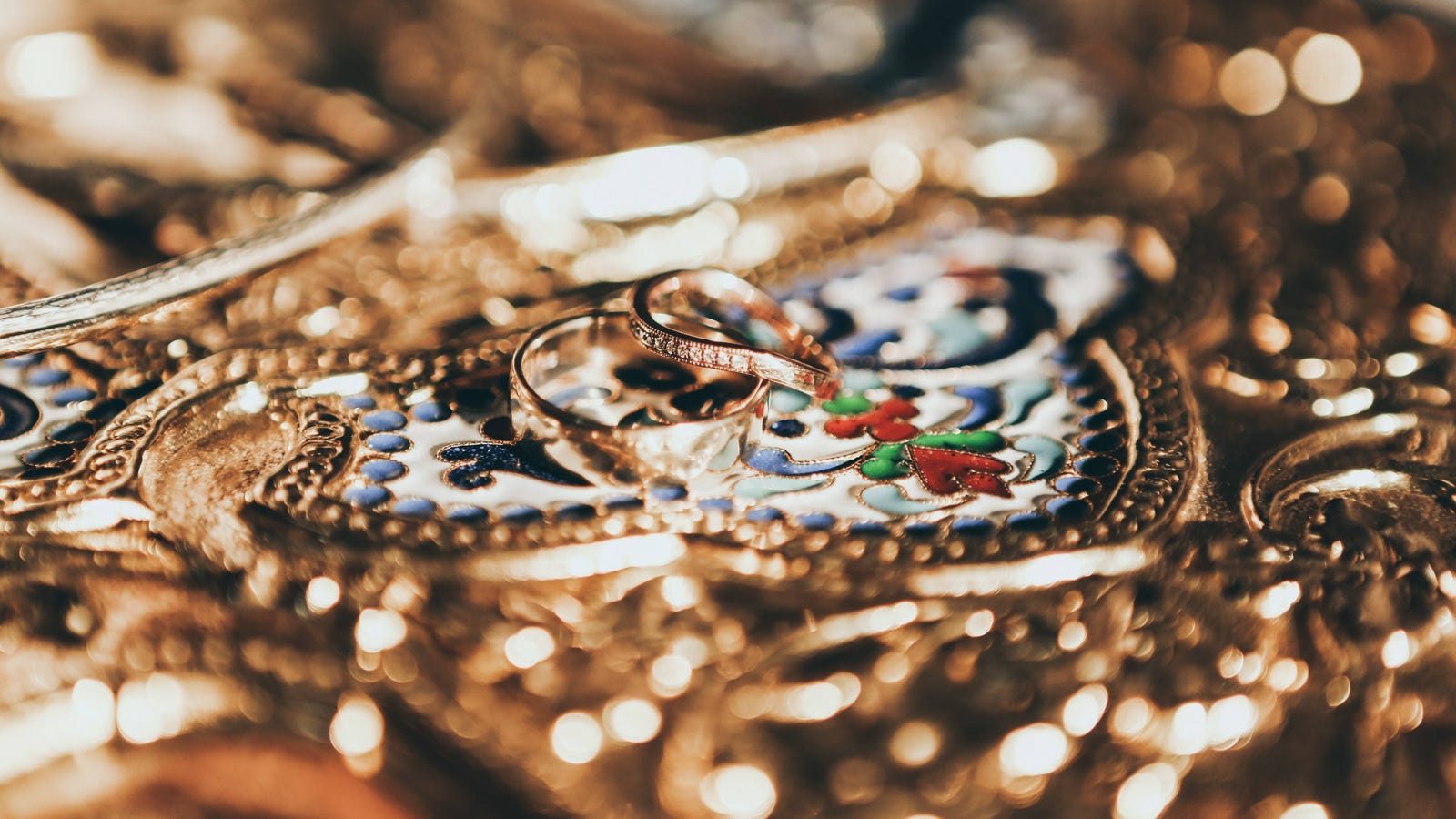 How to Sell Your Used Jewelry for Cash