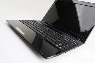Illustration for article titled Asus' 12.1-inch Netbook Arrives in the U.S, AMD Congo and Nvidia Ion Versions Coming