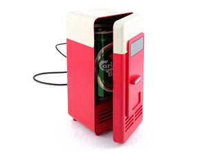 Illustration for article titled USB Mini Fridge And Heater