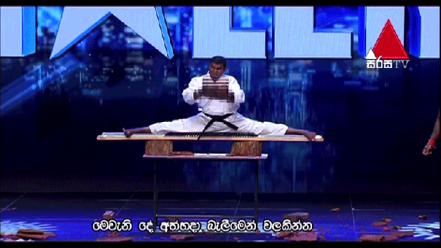 pzhffve9kpq8flrf8g2c.gif