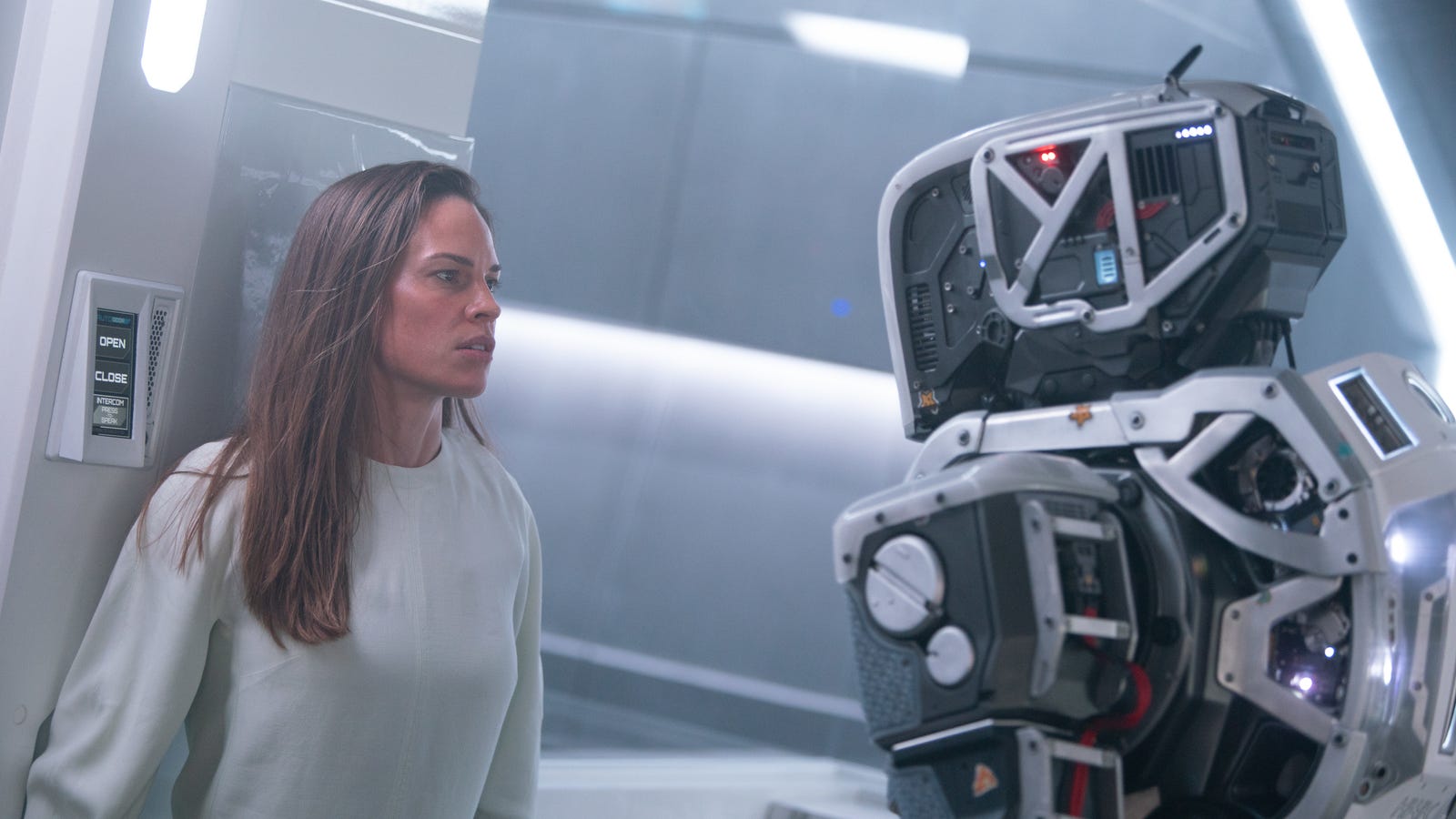 Netflix's twisty sci-fi thriller I Am Mother has a lot on ...