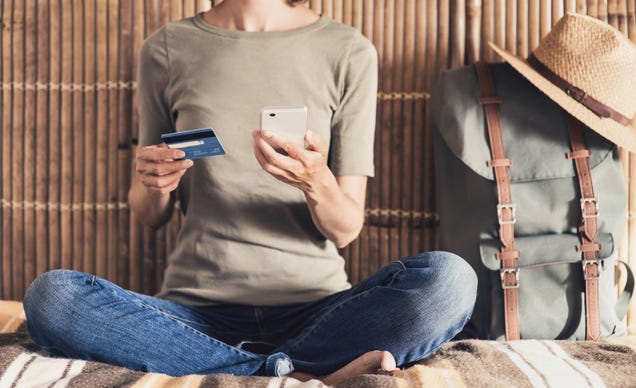Take Advantage of the Latest Credit Card Bonuses Before You Travel