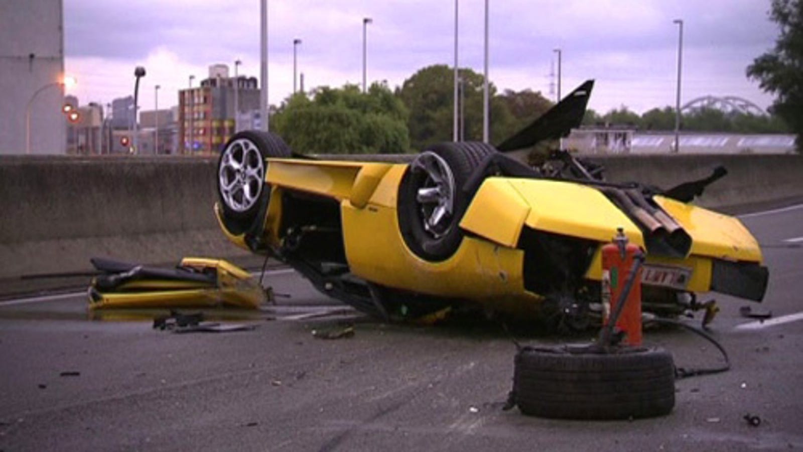 Lamborghini Murciélago Flips In Fatal Crash