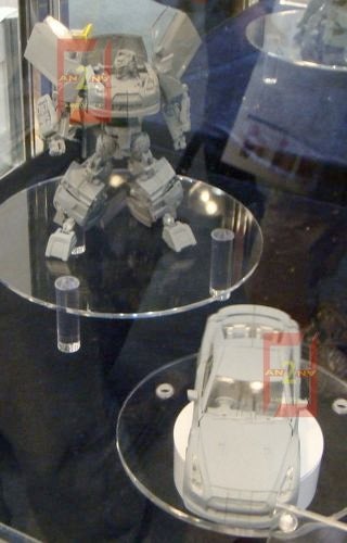 Illustration for article titled Nissan GT-R Transformers Toy Turns Godzilla Into Killer Robot