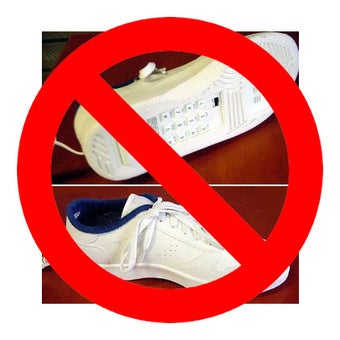 Illustration for article titled Sports Illustrated Eschews Sneaker Phone for Madden
