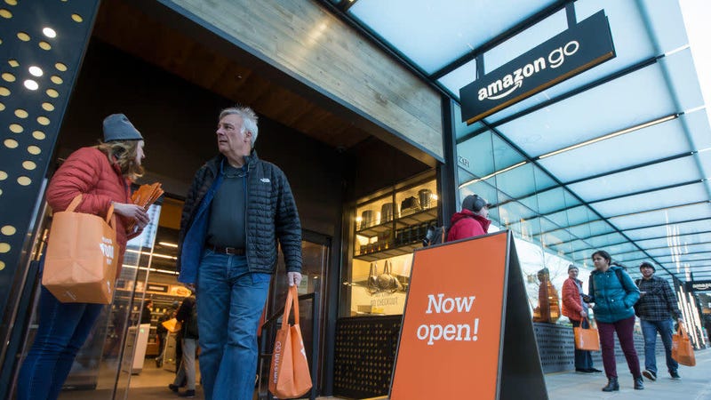 Illustration for article titled Amazon&#39;s Cashless, Cashierless Store Now Accepts Cash, Has Cashiers