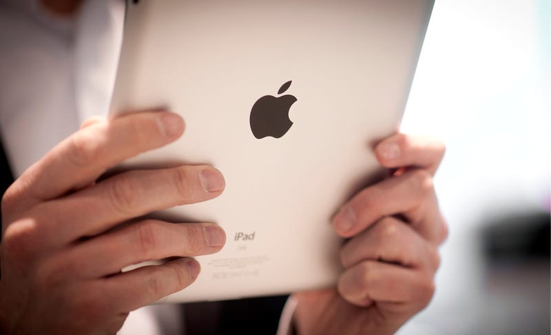 Illustration for article titled DOJ Wants to Force Apple to Let You Buy E-Books Directly from Amazon