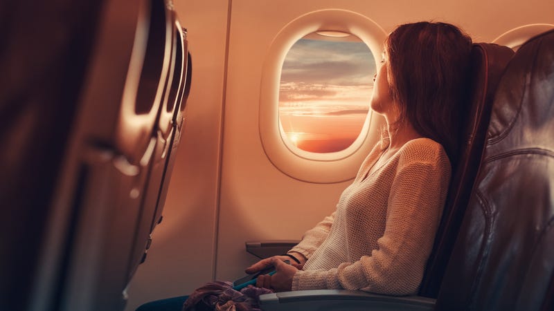 Illustration for article titled Now is the Time to Book Thanksgiving and Christmas Flights