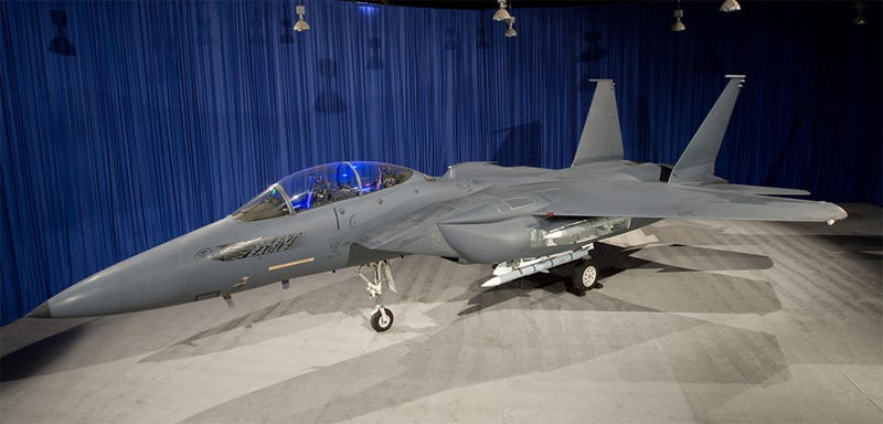 Illustration for article titled Boeing Reveals F-15 Silent Eagle With More Stealth Ability For Flying The Unfriendly Skies
