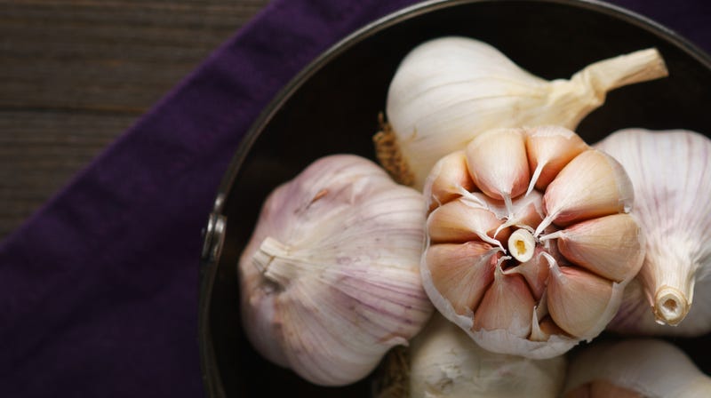 Hardneck garlic’s cloves are clustered around a hard center stalk.