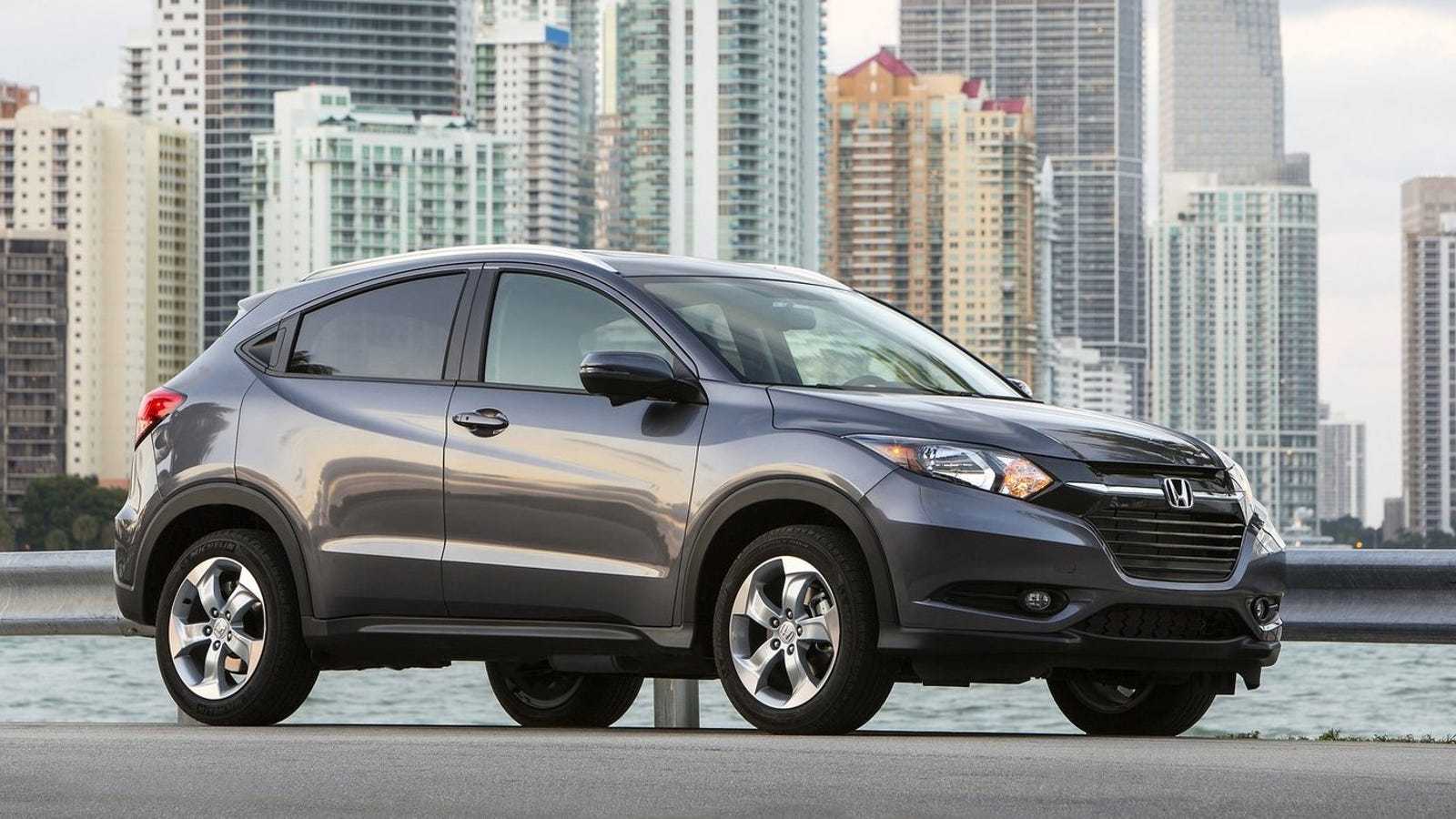 The 2019 Honda  HR V  Is Losing Its Manual Gearbox Option 