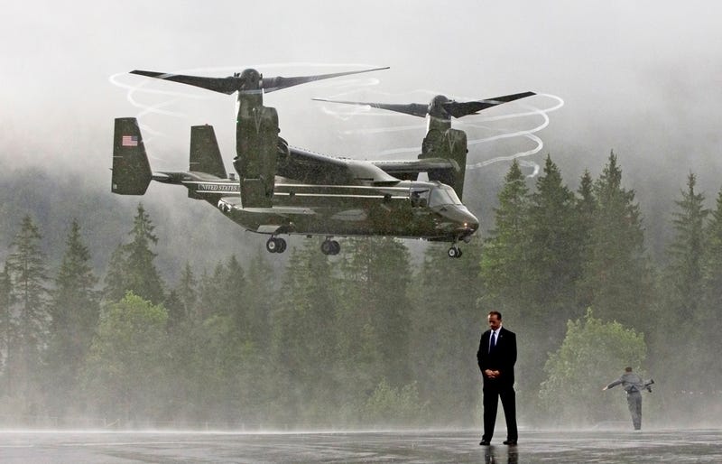 30 Fascinating Photos Of Hmx 1 S Ospreys Working For The