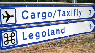Illustration for article titled Can Command + Legoland + 1 Brick Your Mac?