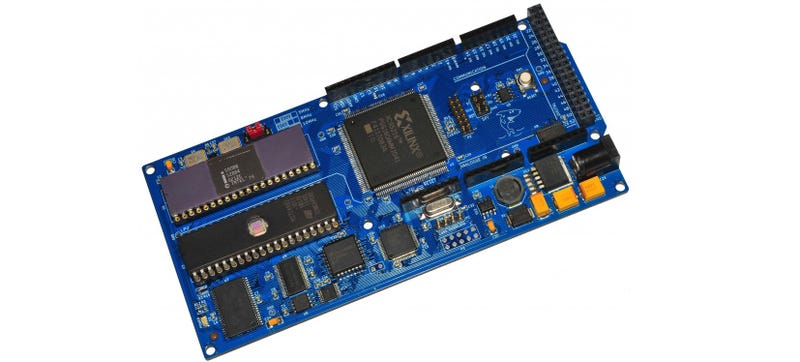 Illustration for article titled This Arduino-Style Board Uses Intel's 37-year Old 8086 Chip
