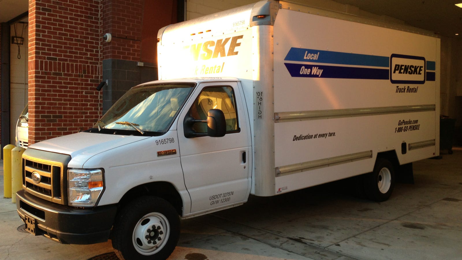 How To Drive A Huge-Ass Moving Truck Across Eight States ...