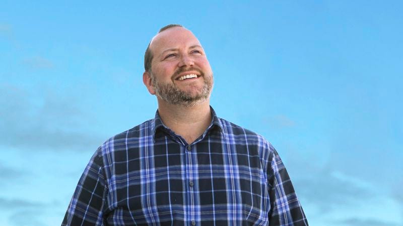 With low humidity and blue skies for miles, meteorologists say ol’ Dougie Boy is most definitely in love, and it’s for real.