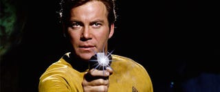 Illustration for article titled Los 695 episodios de Star Trek, calificados por Playboy