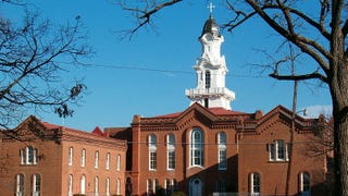 Illustration for article titled Virginia Theological Seminary, With Deep Roots in Slavery, Sets Aside $1.7 Million to Pay Reparations