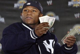 Illustration for article titled Freddie Roach Says Mayweather Doesn't Really Want To Fight Pacquiao, He Just Needs The Money