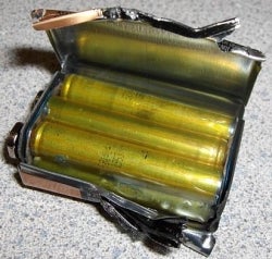 Macgyver Tip Use A 9 Volt Battery As Emergency Aaas Ilration For Article Led Macgyver Tip Use A 9 Volt Battery As Emergency Aaas