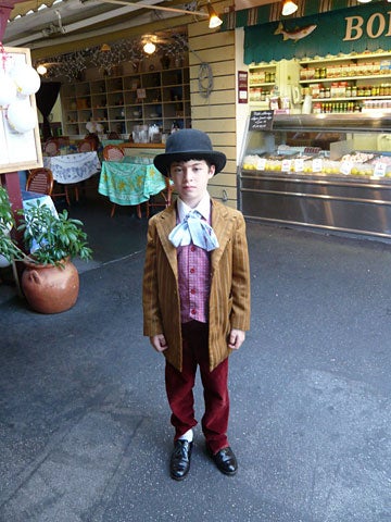 Illustration for article titled Mad Men Creator Fathered The World's Most Stylish 8-Year-Old