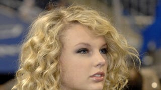 Taylor Swift Just Disrespected Earth, Wind & Fire With Her Cover of 'September'