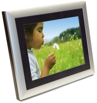 Illustration for article titled MemoryFrame MF-8104 Premium Promises Wi-Fi Connectivity