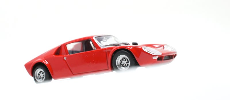 Illustration for article titled French Friday: Cette une miniature GT39.4!