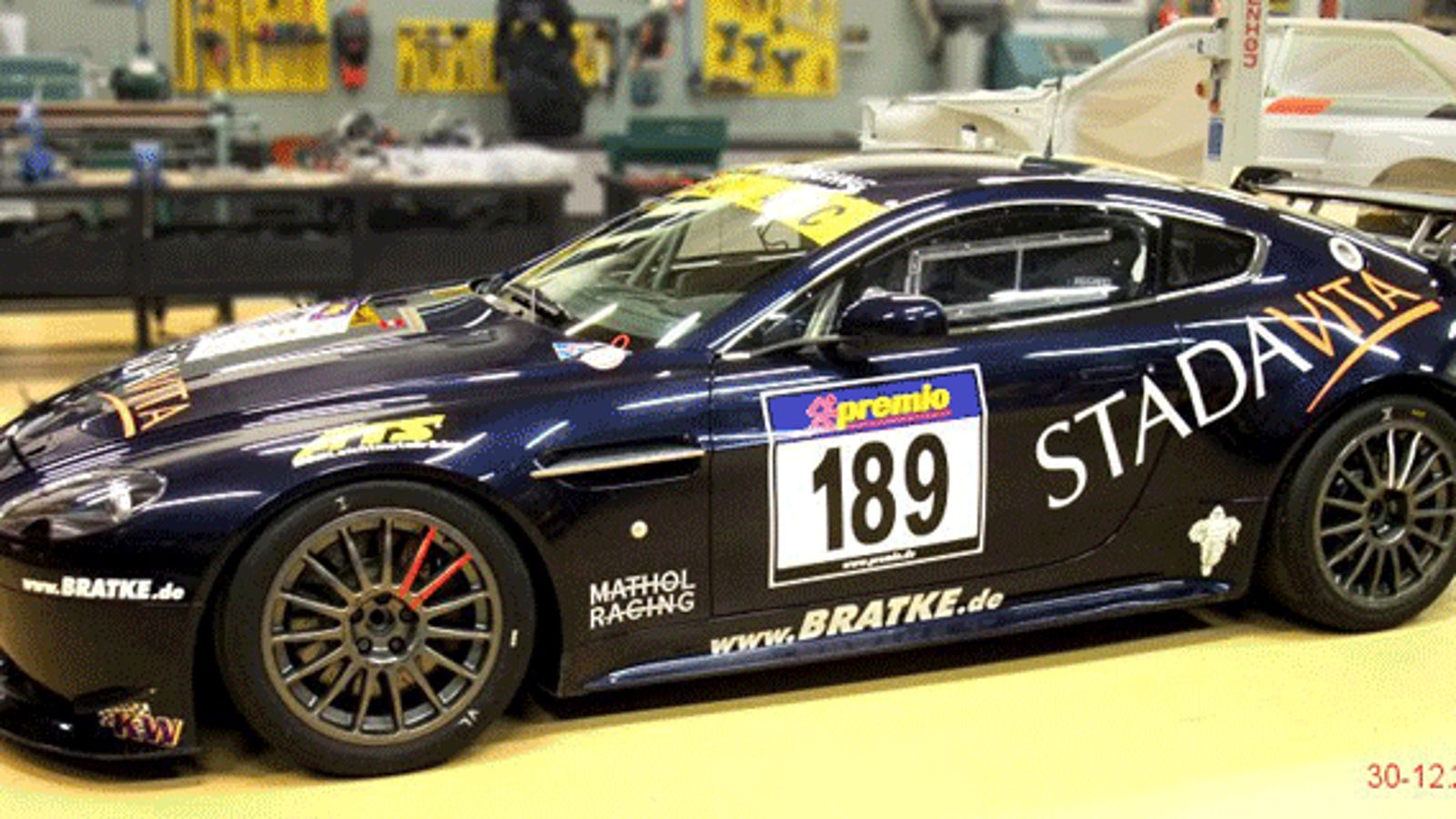 Maniacs Turn Aston Martin V8 Vantage Into A Rally Car