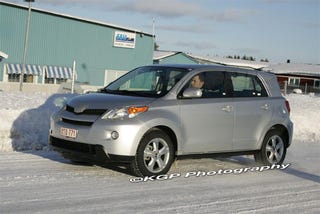 Illustration for article titled 2009 Toyota Urban Cruiser, Looks Even More Like Scion xD Up-Close
