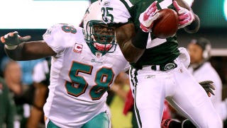 Illustration for article titled Karlos Dansby Is The Best Linebacker In The NFL, According To Karlos Dansby