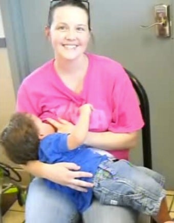Illustration for article titled Arizona Moms Hold "Nurse-In" At McDonald's