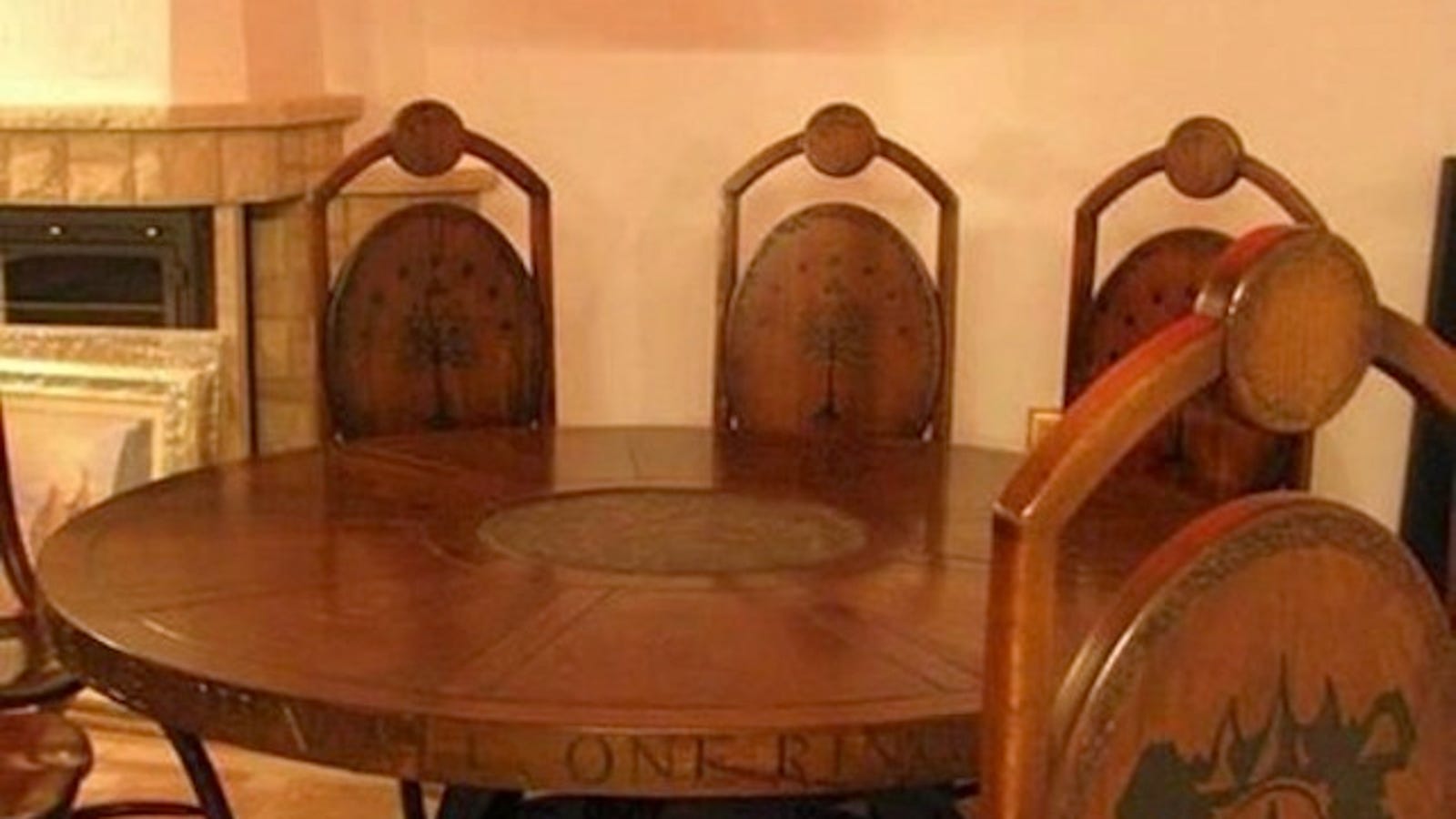 Lord Of The Rings Dining Room Set