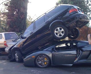 Lamborghini Gallardo Tangles With Many Parked Cars In La S