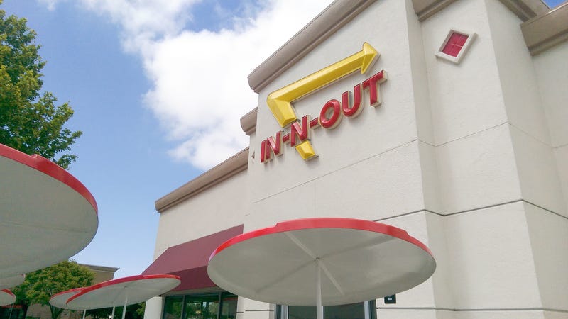 Illustration for article titled Okay, which Takeout commenter wrote this ‘In-N-Out is overrated’ op-ed? Declare yourself