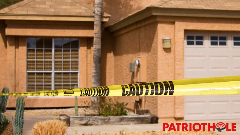 Illustration for article titled BLAMMO! When The BAD MAN Came Into The House, The Gun Was Use And It KILL: His Body