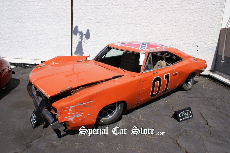 Illustration for article titled TIL - The Dukes of Hazard TV Series MURDERED around 300 Dodge Chargers; The Movies killed 30 more.